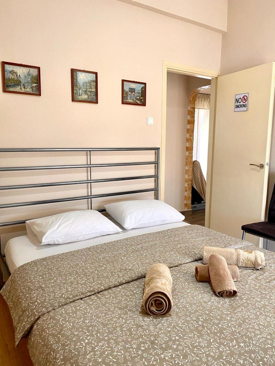 Charming Flat With An Amazing View Daire Atina Dış mekan fotoğraf